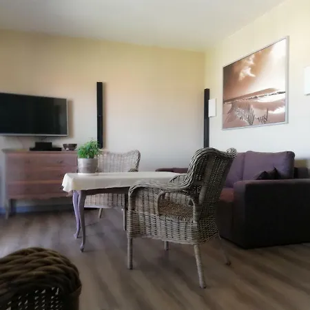 Appartement Apartament Patynowy Z Widokiem Na Morze 5 Morz