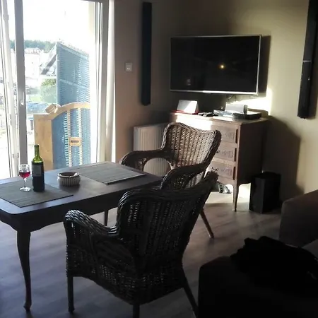 Apartament Patynowy Z Widokiem Na Morze 5 Morz Appartement *
