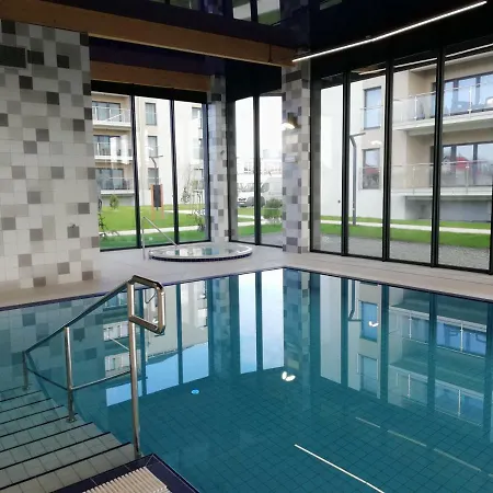 Apartament Patynowy Z Widokiem Na Morze 5 Morz *
